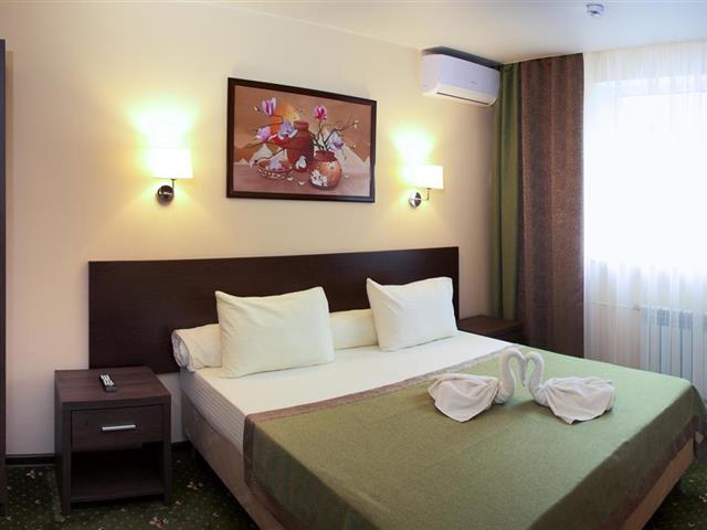 Загородный Оздоровительный центр, Отель 3-звезды