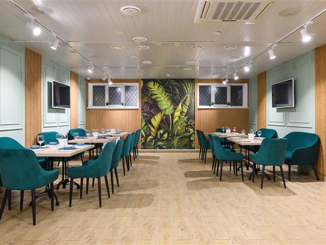 Загородный Оздоровительный центр, Отель 3-звезды