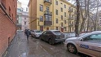 Здание с парковкой под отель/гостиницу