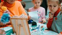 Детский парк развлечений в крупном торговом комплексе