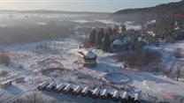 Туристическая база отдыха на горном склоне