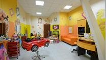 Детская парикмахерская в многоквартирном жилом доме