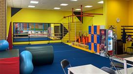 Спортивно-развлекательный парк с батутами