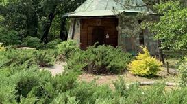 База отдыха действующая на берегу реки Ахтуба