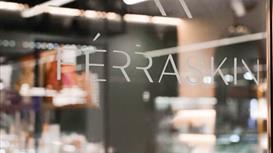Продажа сети магазинов косметики и парфюмерии Ferraskin