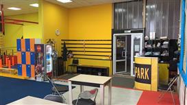 Спортивно-развлекательный парк с батутами