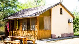 База отдыха действующая на берегу реки Ахтуба