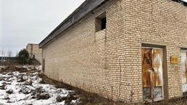 100% уставного капитала АО «КИЗ»